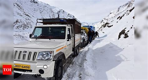 Leh Ladakh Temperature Today Leh Freezes At Minus As Cold