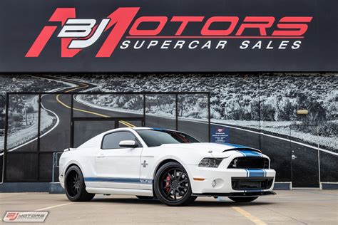 Shelby Mustang Gt Super Snake White