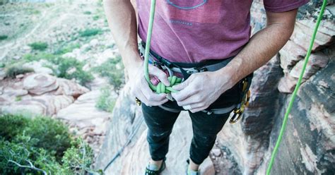 How to Make Liquid Chalk|The Climbing Guy