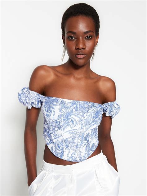 Buy Trendyol Floral Printed Off Shoulder Bardot Crop Top Tops For