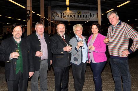 Sektkorken Knallten Beim Biller Bauernmarkt Ruth M Ller Spd