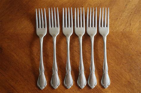 X Oneida Stainless Steel Chateau Oneidacraft Deluxe Dinner Fork