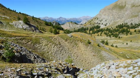 Hiking Trail in the Mountain · Free Stock Photo