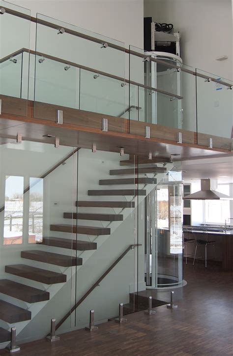 Visilift Round Glass Elevator Stairs To The Moon In 2019 Modern Staircase Modern Stairs