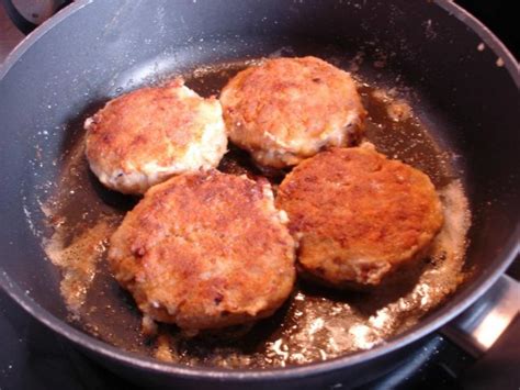 Buletten Mit Kartoffelp Ree Und M Hren Mais Gem Se Rezept Kochbar De