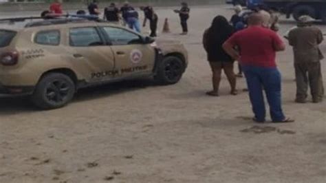 Homem Pula De Carro Em Movimento Para Tentar Se Salvar Confira