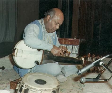 Ali Akbar Khan - Sarod Players, Family, Family - Ali Akbar Khan Biography