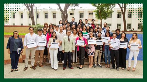 Estudiantes de Comunicación cursan programa en marketing digital de Neo