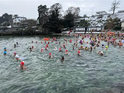 F Te Des Baigneurs Janvier Bains Jet Es