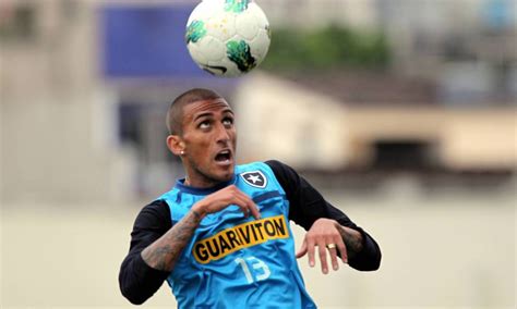 Reservas Do Botafogo Treinam Presen A De Seedorf E Rafael Marques