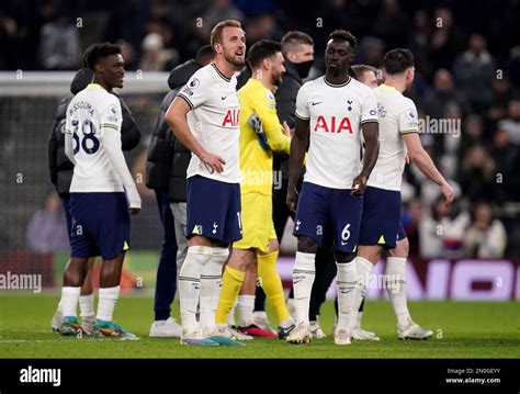 Harry Kane Von Tottenham Hotspur Reagiert Nach Dem Spiel Der Premier