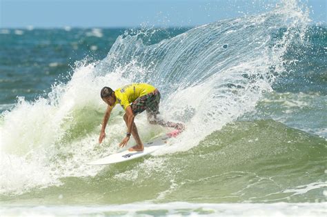 Circuito Surf Talentos Álbum dos campeões Waves