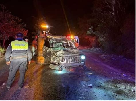 Veh Culo Particular Destruido En Un Accidente Nocturno Sal Revista