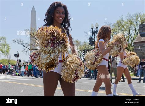 Washington Redskins Cheerleaders Hi Res Stock Photography And Images