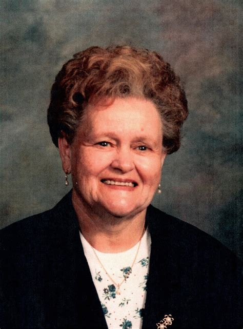 In Memory of Evelyn Miller: Obituary and Funeral Information 22
