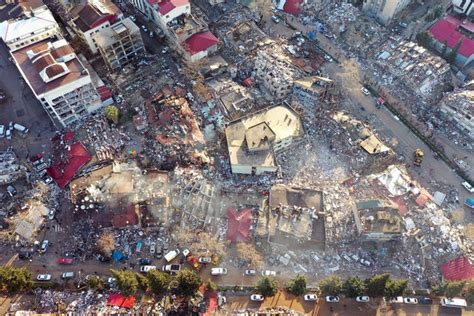 Kahramanmara N Trabzon Caddesi Nin Deprem Ncesi Ve Sonras Ndaki