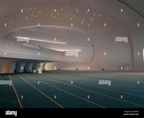 Beautiful architecture of Qatar Foundation Mosque inside view ...