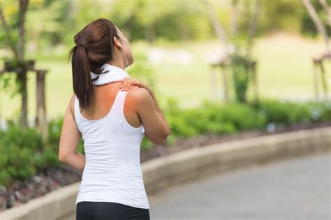 The Most Common Shoulder Injuries And Their Treatment Options Dr