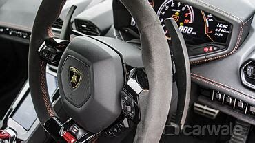 Huracan Evo Interior Image, Huracan Evo Photos in India - CarWale