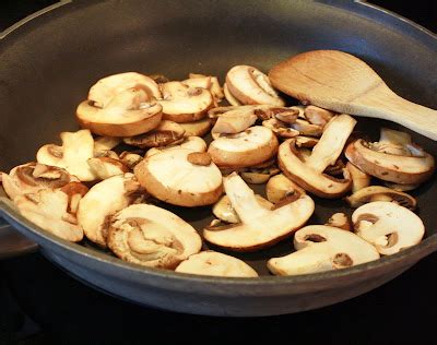 Eggs Spinach And Mushrooms Skillet Manila Spoon