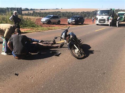 Motociclista E Passageira Ficam Feridos Depois De Colisão Com Traseira