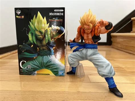 ICHIBAN KUJI DRAGON Ball Super Saiyan Gogeta Full Repaint Figure