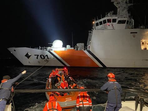 Türkiye Saves 11 Irregular Migrants After Illegal Greek Pushback