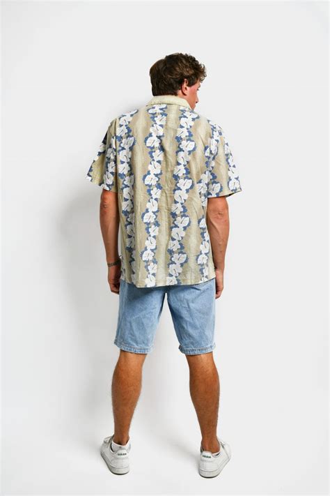 Hawaiian vintage shirt floral | Vintage clothes online for men