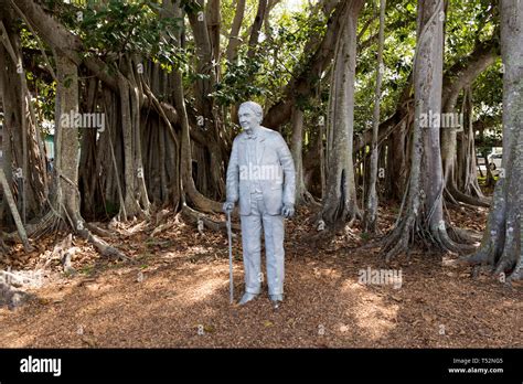 Statue Of Thomas Edison American Inventor Edison Ford Museum Stock