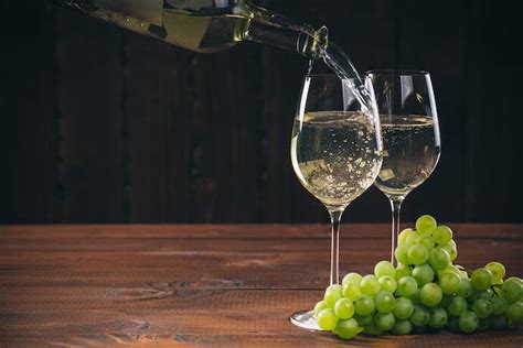 Os 10 Melhores Vinhos Brancos De 2024 Chardonnay Sauvignon Blanc E