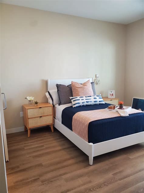 Experience the Compassion of Munden Funeral Home Morehead City Staff 1