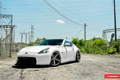 Custom Nissan 370Z by Vossen Wheels - autoevolution