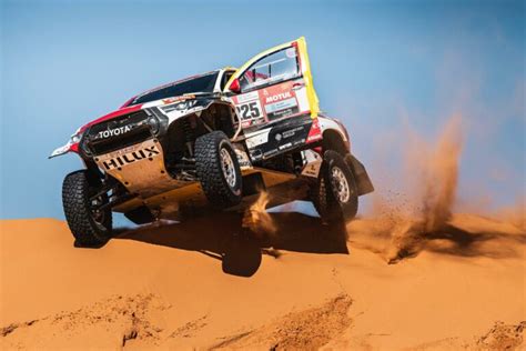 Lategan Vence Especial Em Riad Al Attiyah Segue L Der Do Dakar