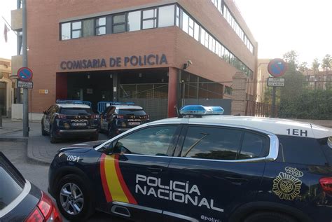 Policía Nacional Asiste A Una Mujer Explotada Sexualmente En Un Piso Prostíbulo Y Detiene A Su