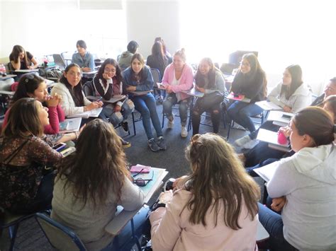 Carrera de Educación Parvularia realizó encuentro de triada formativa