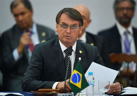 Bolsonaro admite mudanças no comando da embaixada do Brasil em Israel