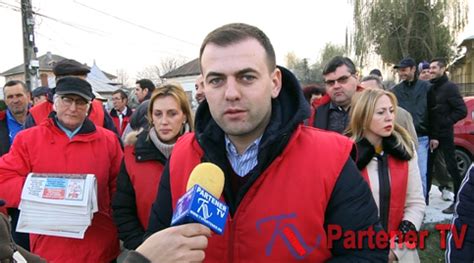 VIDEO Primarul comunei Răzvad Emanuel Spătaru şi răzvădenii pe 11