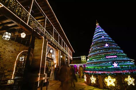 El Palacio De Canedo Enciende Su Reconocida Iluminaci N Navide A Para