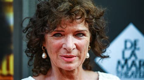 Actrice Linda Van Dyck 75 Overleden Unieke Actrice Met Eigen Regie