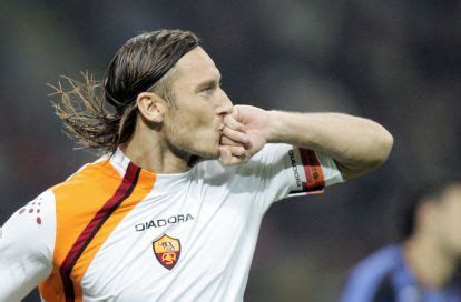 Totti refuses to rule out comeback after 2017 retirement: 'Serie A ...