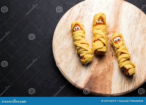 Halloween mummy hot dogs stock image. Image of child - 243166379