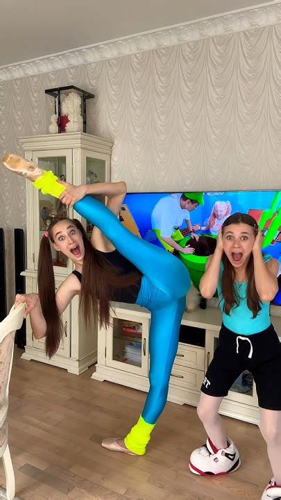 Что за хруст 😳🤸 Comedy Funny Popular Shortsviral Gymnasticshorts