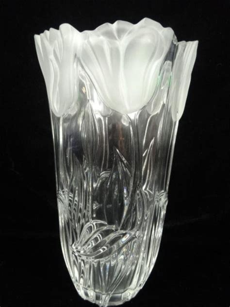 Block Crystal Vase Tulip Design Approx 115h Lot 6