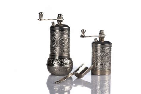 Kitcheniva Manual Salt And Pepper Grinder Set Bright Silver, Set of 2 - QFC