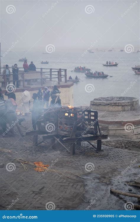 Cremation at Harishchandra Ghat One of the Oldest Ghats in Varanasi ...