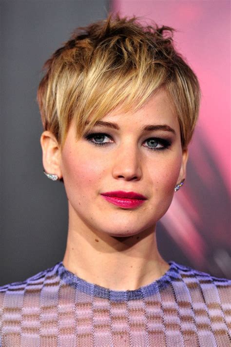 The 18 Greatest Celebrity Pixie Cuts Of The Past Decade Celebrity Pixie Cut Jennifer Lawrence