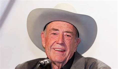 Doyle Brunson Net Worth: A Man Behind a Lucrative Poker Life