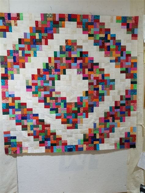 Easy Scrappy Log Cabin In 2024 Scrappy Quilt Patterns Quilt