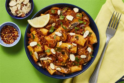 Creamy Chicken Mushroom Rigatoni Recipe HelloFresh