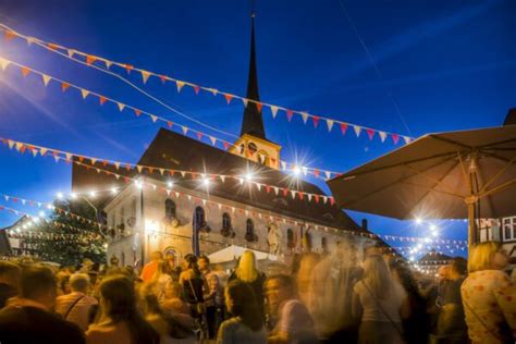 Das Weinfest Der Winzer Sommerach L Dt Vom Bis Juli Auf